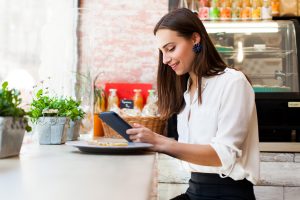 8. Descricoes persuasivas em cardapio digital