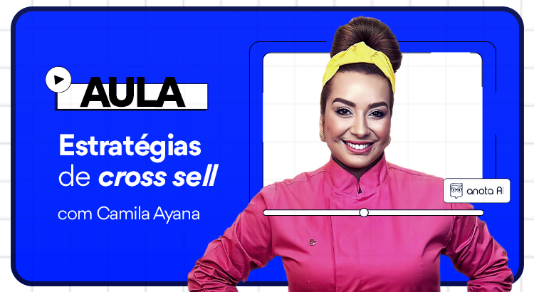 imagem de camila ayana falando sobre estratégias de cross-sell. Ela tem a pele branca, olhos escuros e cabelos ruivos.